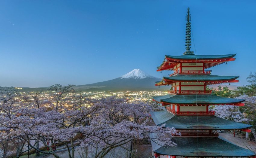Spring spiritual destinations photo by Nguyen Khac Tien