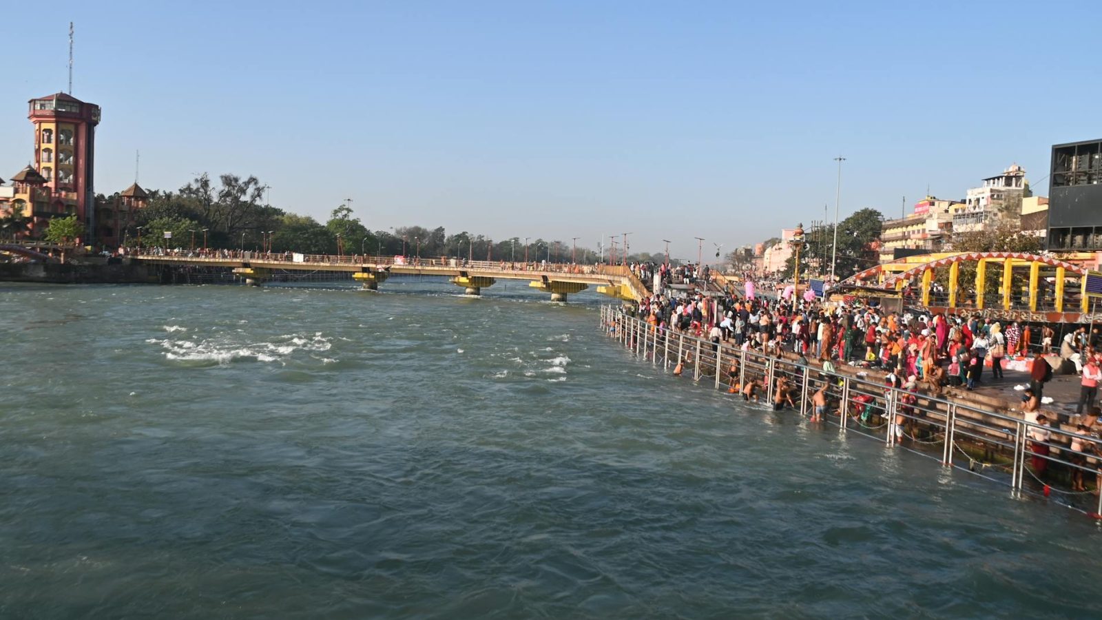 Haridwar Travel Guide 2026: Ghats, Ganga Aarti, Budget & 2-Day Itinerary