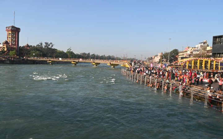 Haridwar Travel Guide 2026: Ghats, Ganga Aarti, Budget & 2-Day Itinerary
