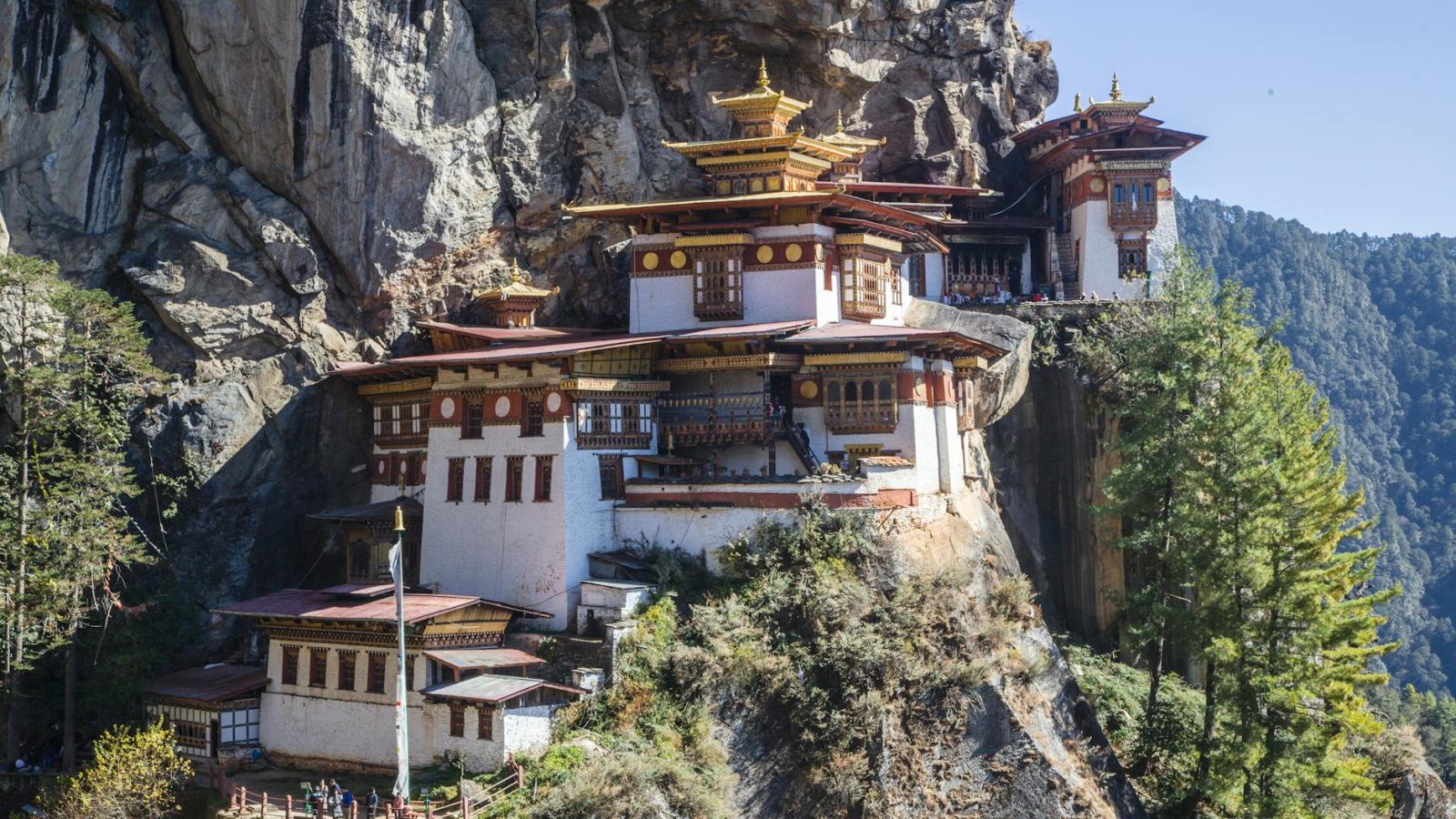 Bhutan Trip 2026: SDF Fee, Permit, 7-Day Itinerary & Real Budget