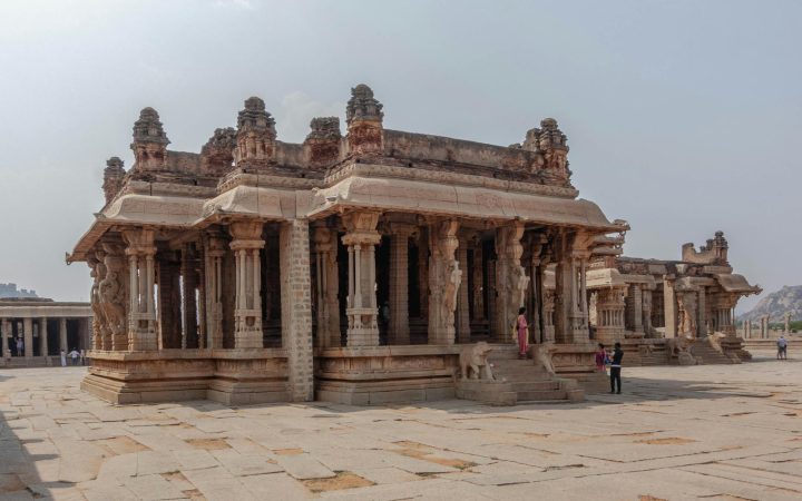 Hampi UNESCO Trip 2026: Virupaksha, Vittala Chariot & Vijayanagara Ruins